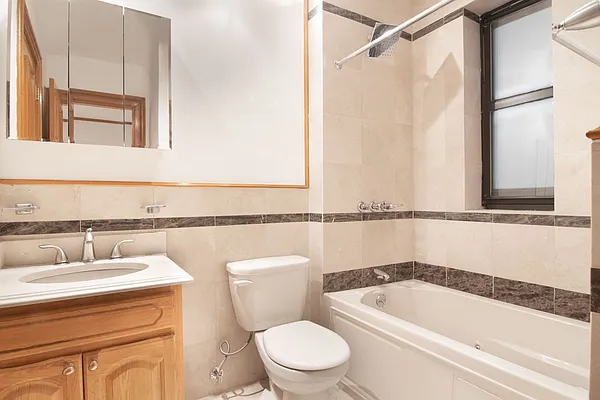 Rented by WAM Partners - William Moses Co. | media 34