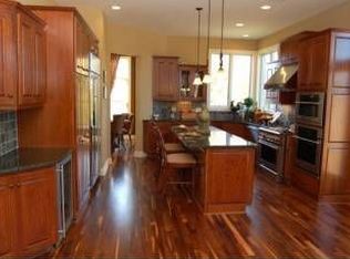 7492 Zanzibar Ln N, Maple Grove, MN 55311