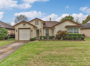 8526 Lazy Brook Ln, La Porte, TX 77571