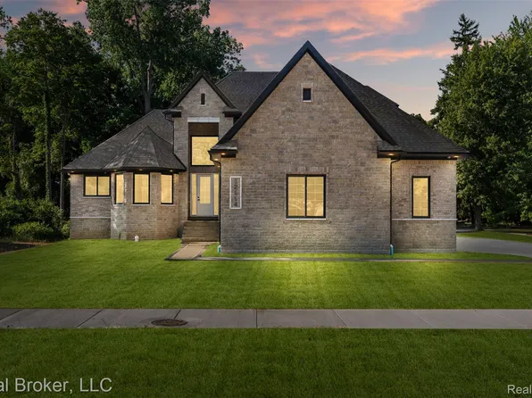 12114-22 Mile Rd, Utica, MI 48315