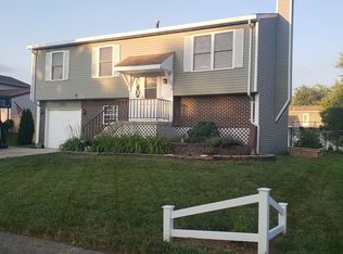 20627 S Frankfort Square Rd, Frankfort, IL 60423