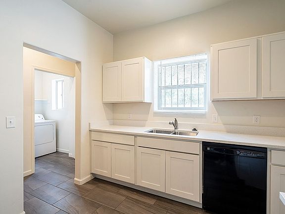 5th image of 436 N Euclid Ave #9af4c4a92