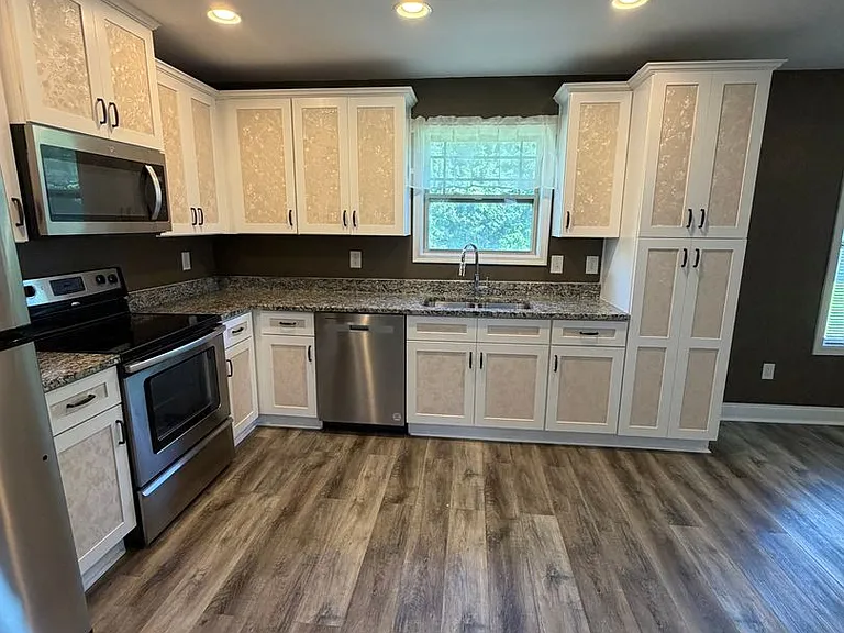 1193 Henry Place Blvd — Photo 7
