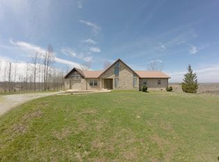1072 Deer Lodge Hwy, Sunbright, TN 37872