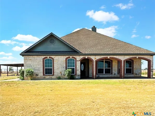 3075 Wolf Ln, Valley Mills, TX 76689