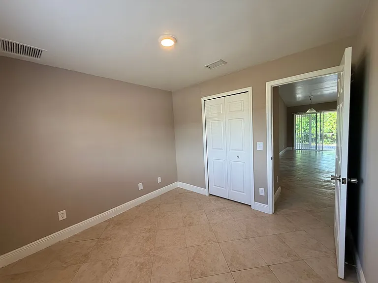 714 Jack Ave S — Photo 21