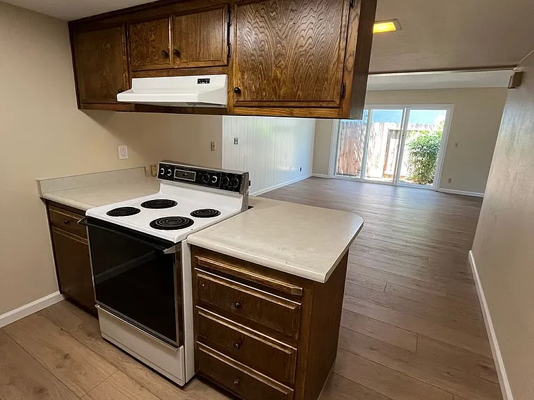 Cowell 4808-4810 — Photo 28