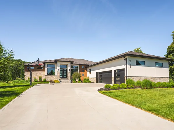 753 Crooked Tree Ln, Dakota Dunes, SD 57049