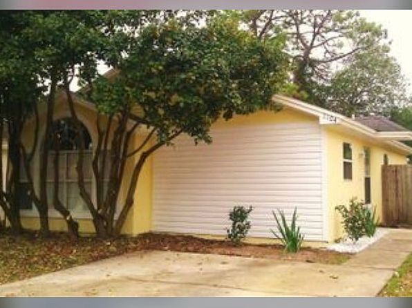 1104 Rose St