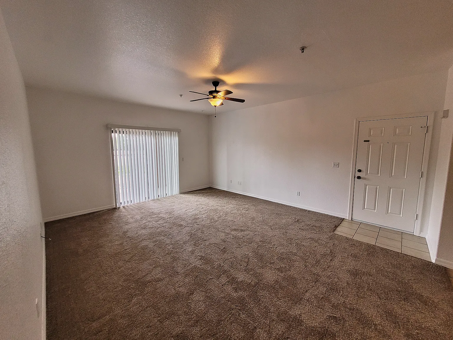 2 bed, 1072 sqft, $1,150 — Photo 4