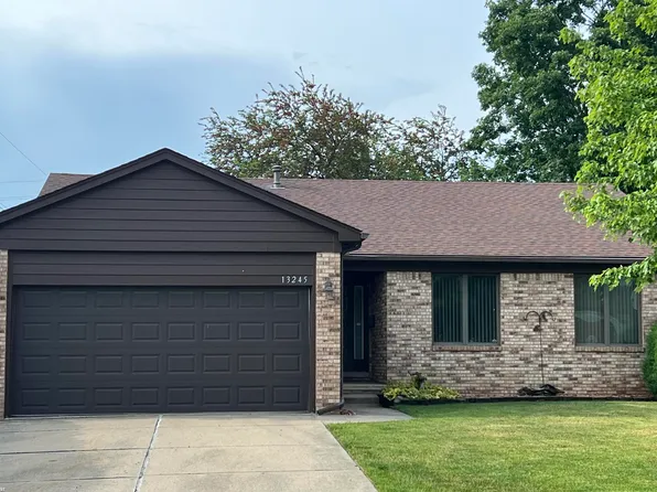 13245 Peck Dr, Warren, MI 48088