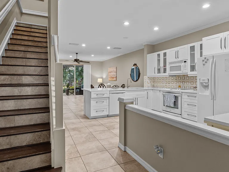 8470 Village Edge Cir #2 — Photo 6
