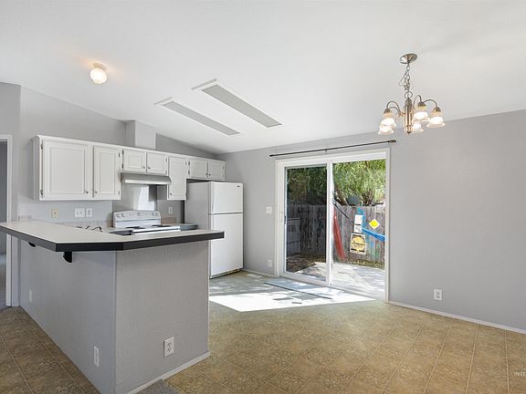 4th image of 1414 River Run Ln