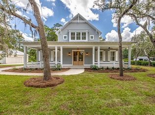 106 Robertson Cir, Saint Simons Island, GA 31522
