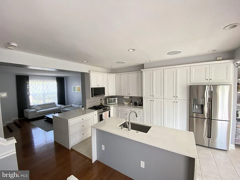 6395 Saint Timothys Ln — Photo 15