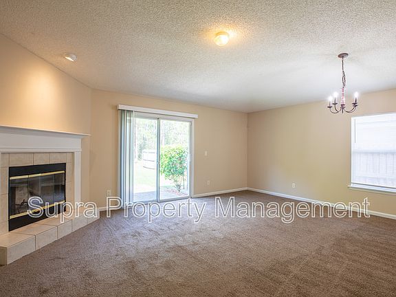 3rd image of 3128 Litchfield Dr