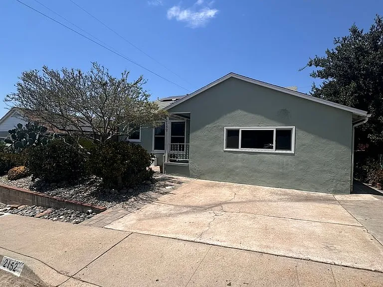 2152 Rexford Dr — Photo 28