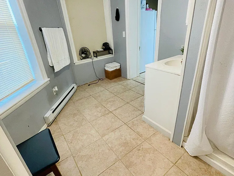 110 E Main St #1B — Photo 17