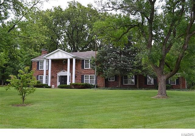 1st image of 1622 Woodgate Dr