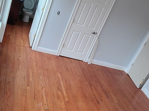 3rd image of 168 Cross St Floor 2