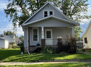 914 W Oakland Ave, Bloomington, IL 61701