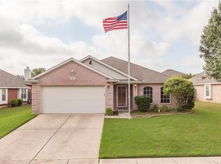 224 Millford Rd, Roanoke, TX 76262