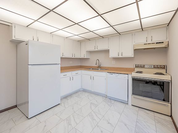 5th image of 222 Klein Creek Ct APT A