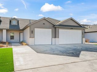 1113 N 7th St, Wolfforth, TX 79382