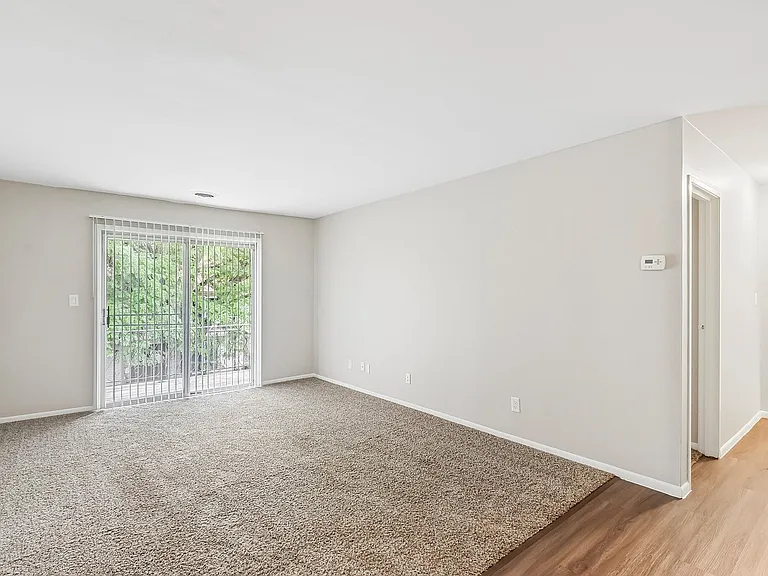 3-web-or-mls-4705 Andover Ct Unit 17M-S1007-003
