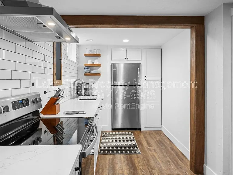 3870 N Honeysuckle Dr #B — Photo 16
