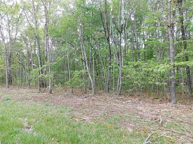 2nd image of 416 Beachwood Dr