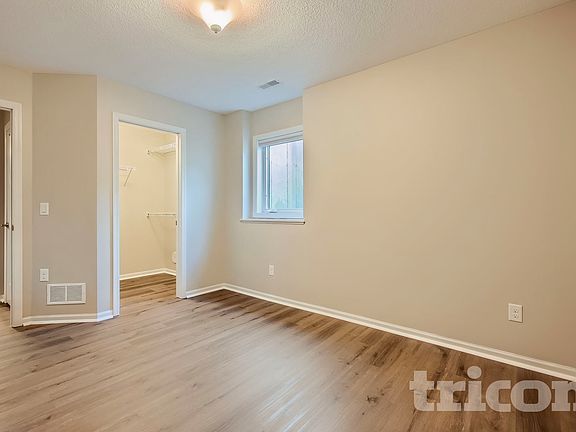 3rd image of 14264 River Hills Pkwy