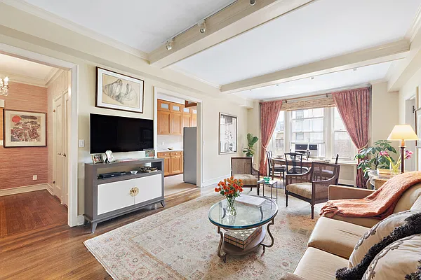 Living room, photo 3