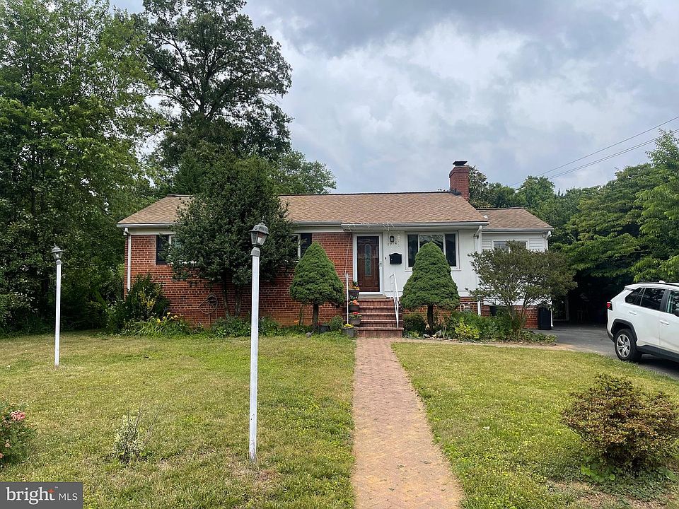 1st image of 7210 Normandy Ln