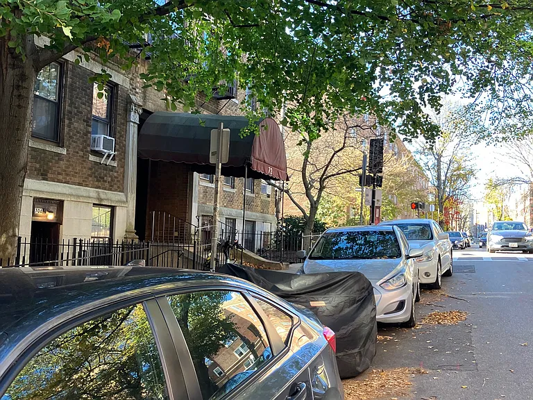 72 Strathmore Rd #5B — Photo 7