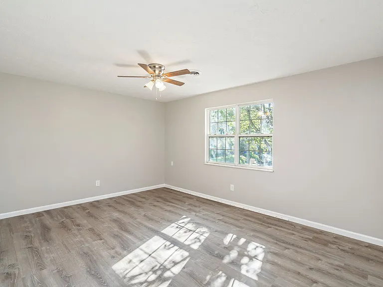 6941 Crusero Ln — Photo 8