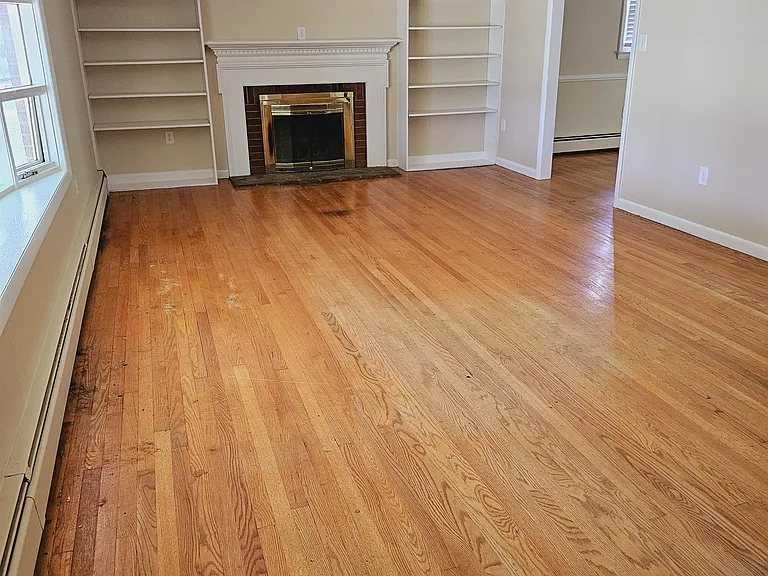 222 Walker St — Photo 5