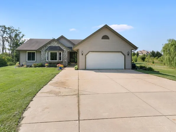 2503 Hillcrest DRIVE, Port Washington, WI 53074