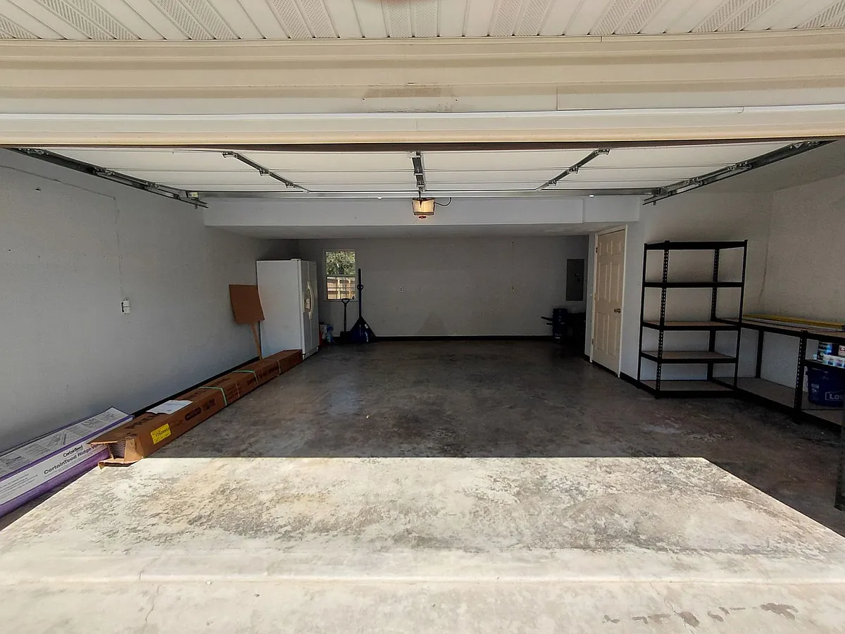 Building Photo - 15495 Tampa Rd