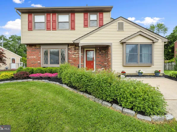 44 Quail Hollow Dr, Westampton, NJ 08060