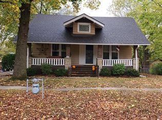1119 S Highland Ave, Chanute, KS 66720