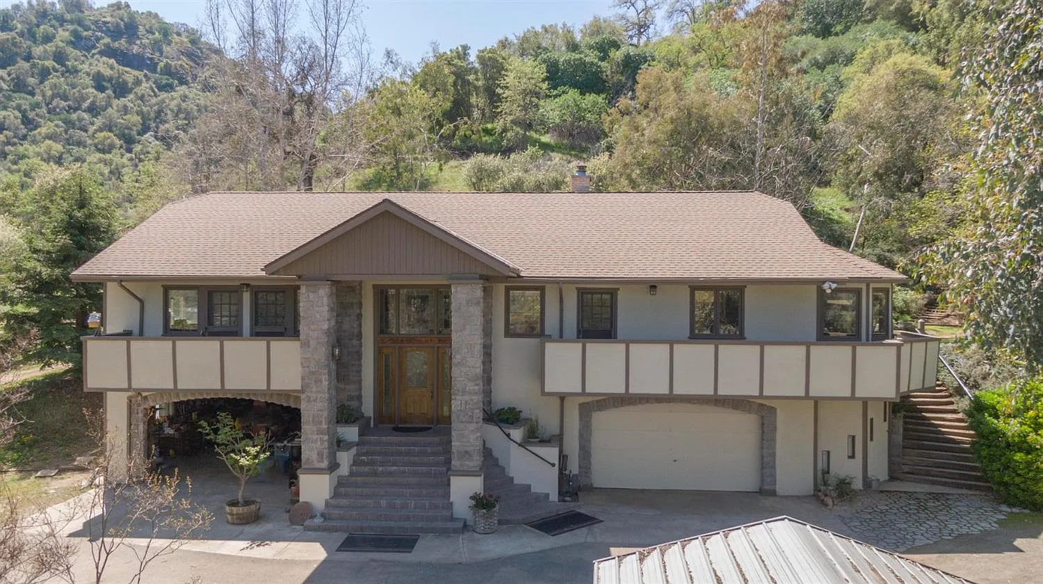 38695 Rustic Ln photo 1