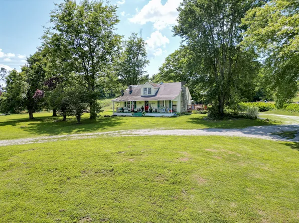 1843 Clara Mathis Rd, Spring Hill, TN 37174