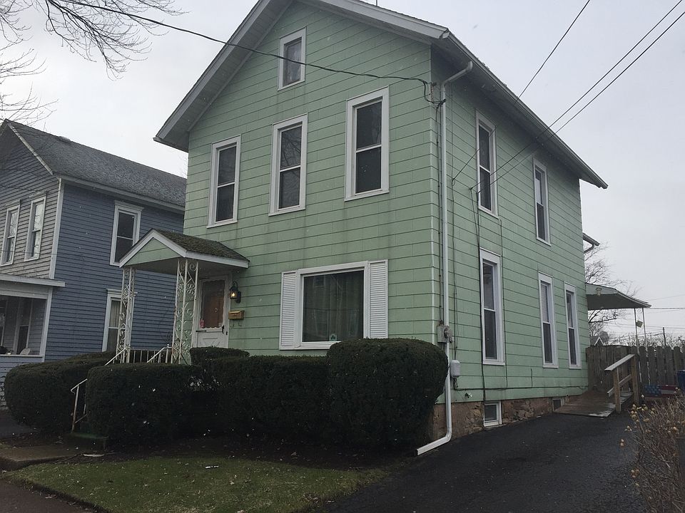 15 Cave St. All new windows