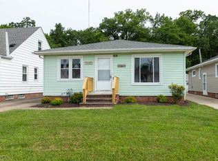 2602 Park Dr, Parma, OH