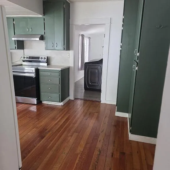 229 SW J St — Photo 4