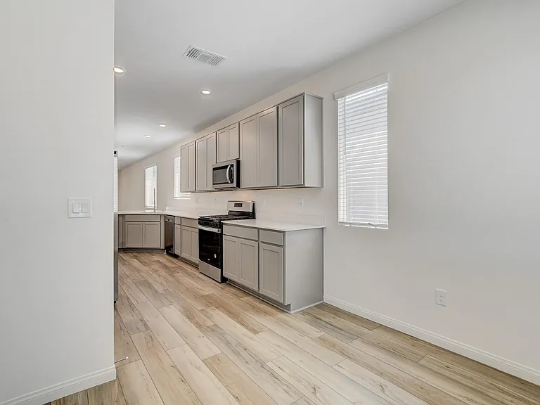 10171 Handline Chute St — Photo 14