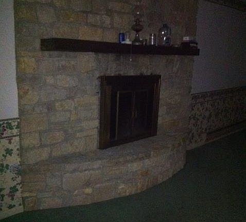 4th image of 1124 Camelot Dr