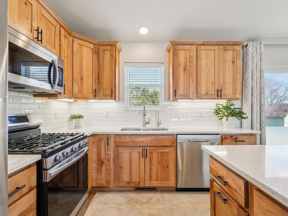 4th image of 206 9th Avenue Ct NW