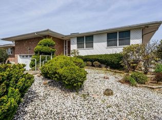 781 Allwyn St, Baldwin, NY 11510